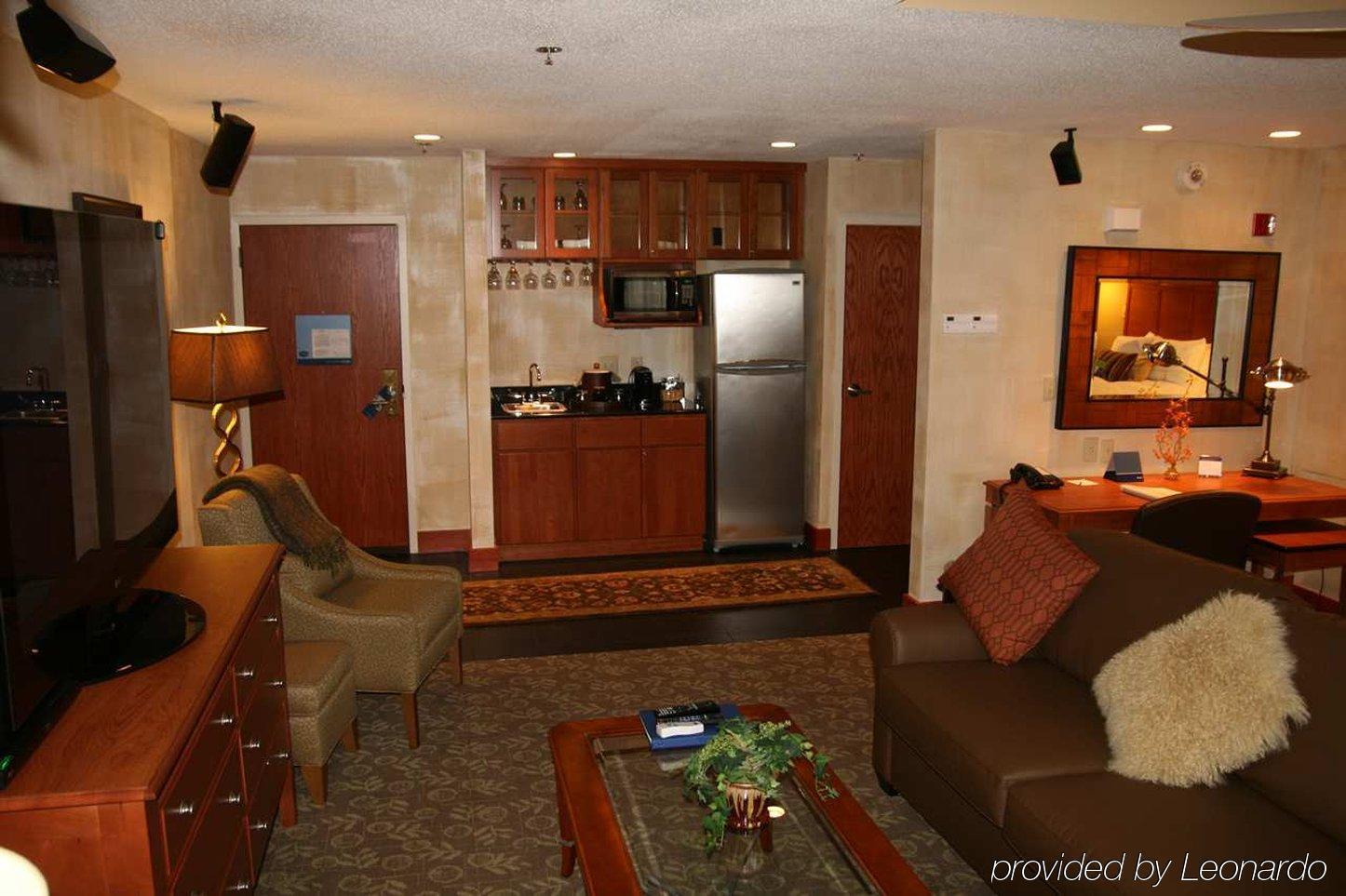 Hampton Hotel