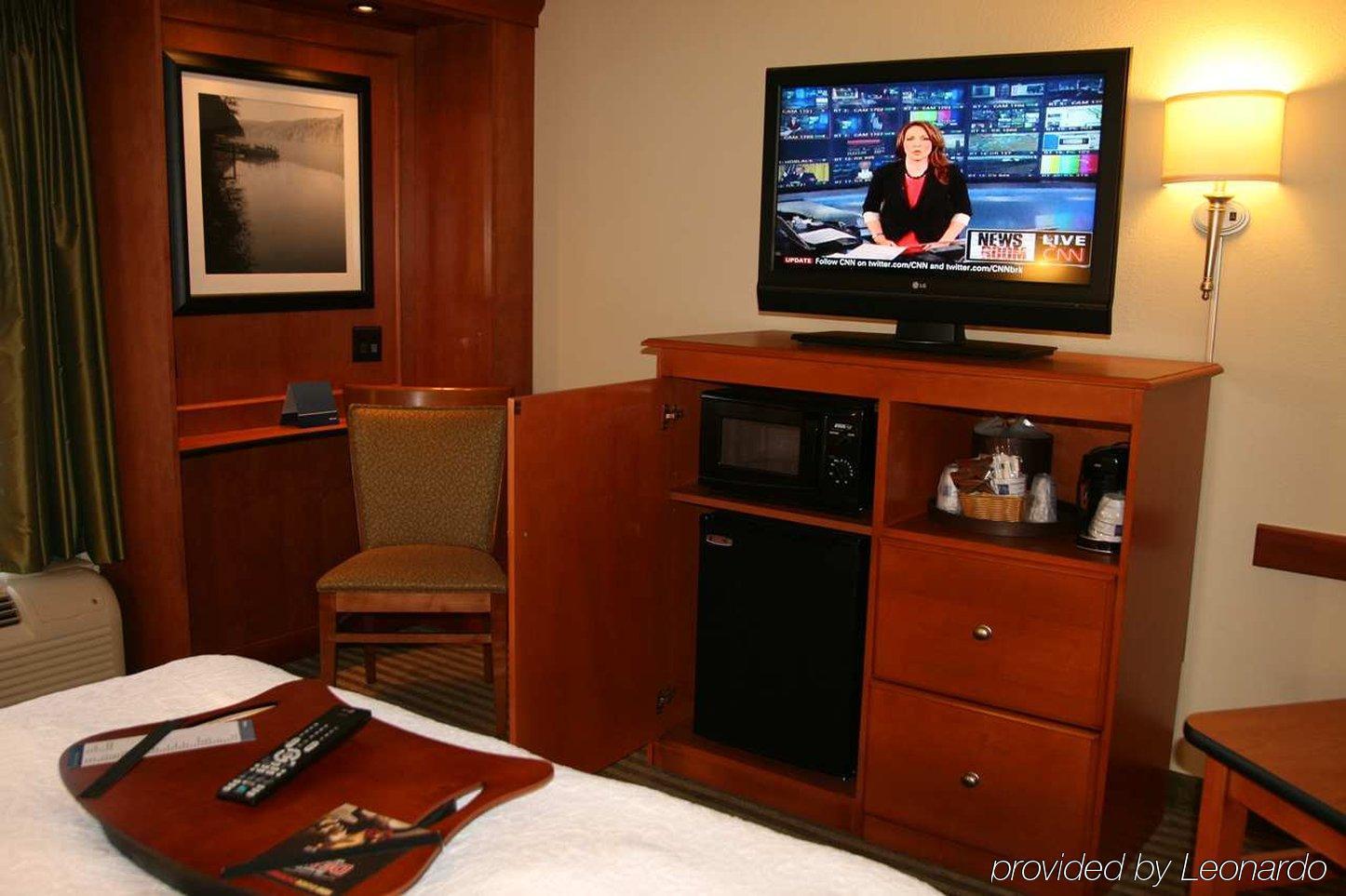 Hotel Hampton 3*